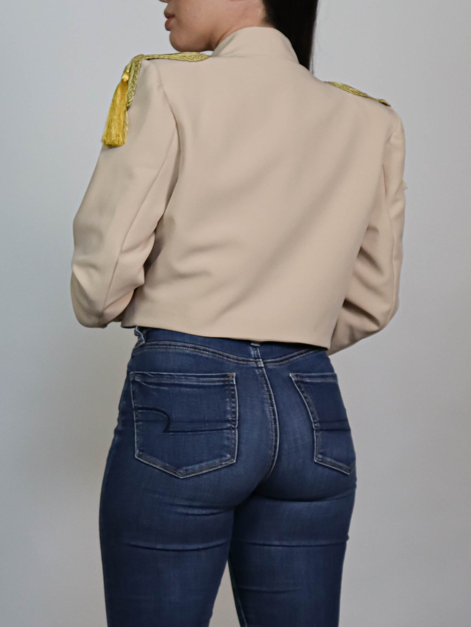 L