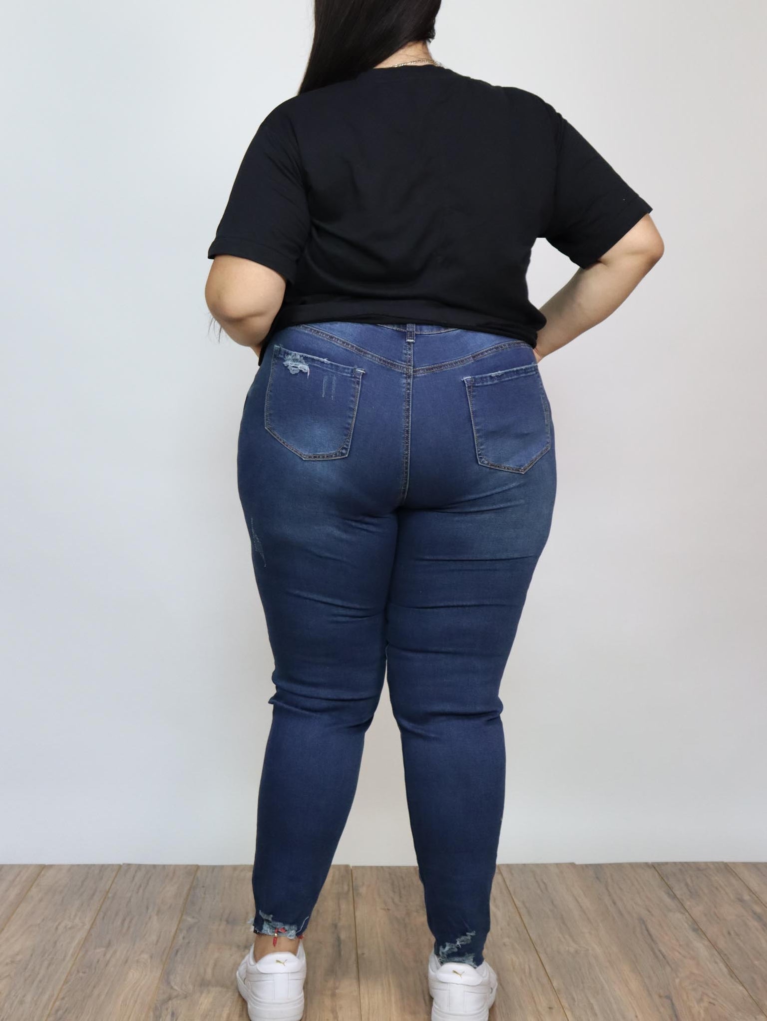 Pantalón mezclilla oscura