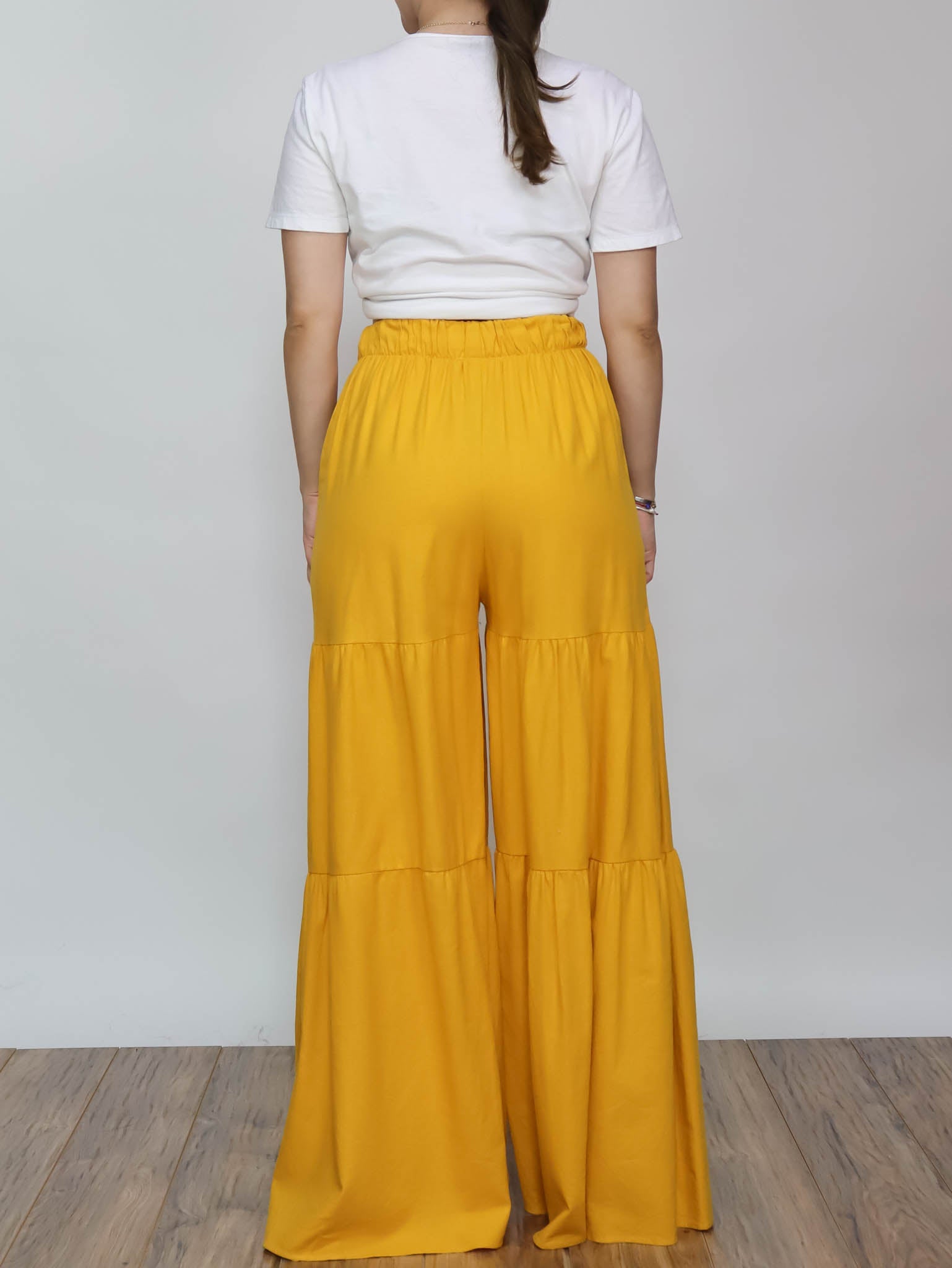 Pantalón tipo lino amarillo