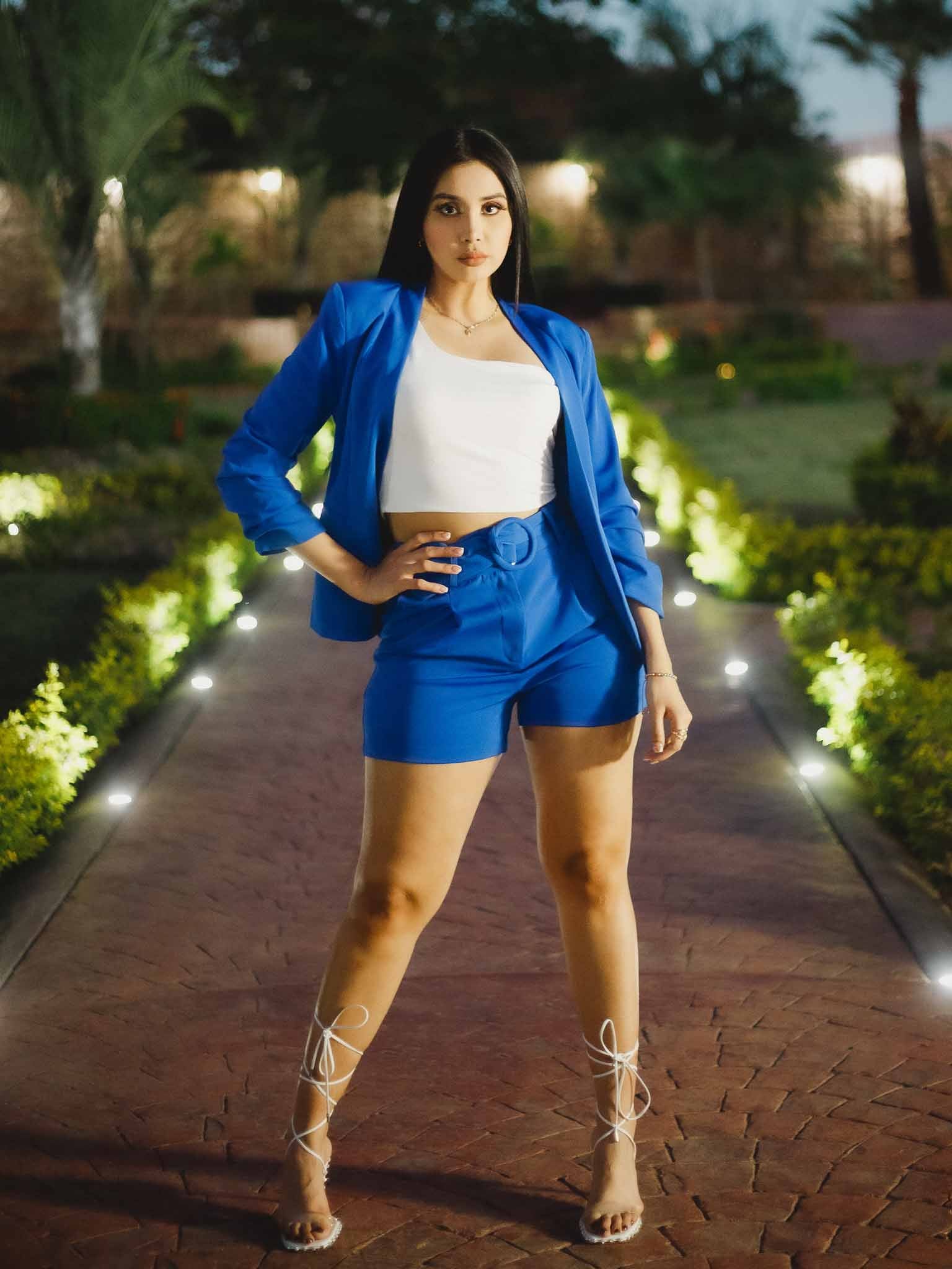 AZUL